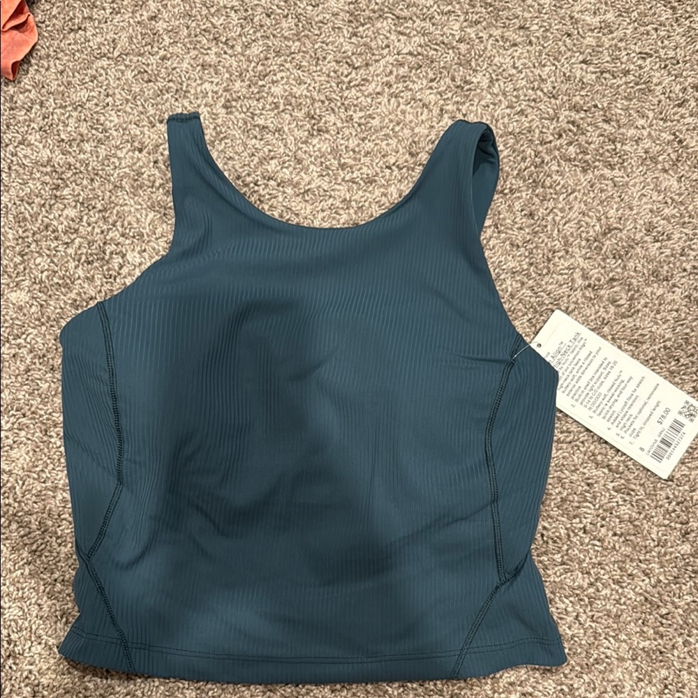 Align tank top